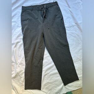 Uniqlo Men Medium Smart Ankle Pants | Ultra Stretch Gray